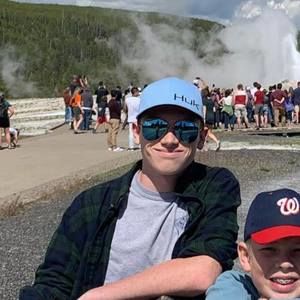 Meet your Posher, Mitchell